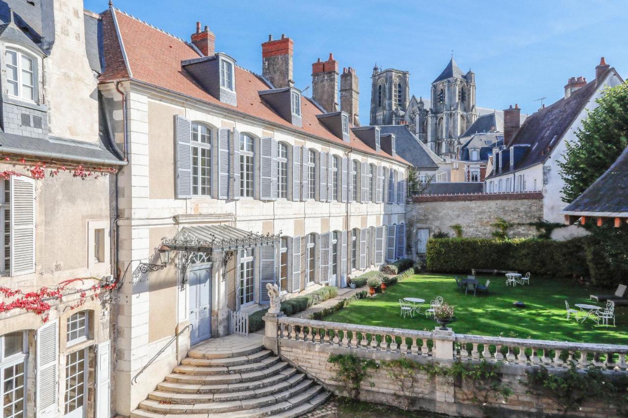 Bed & Breakfast L'hotel De Panette, Un Exceptionnel Chateau En Coeur De Bourges