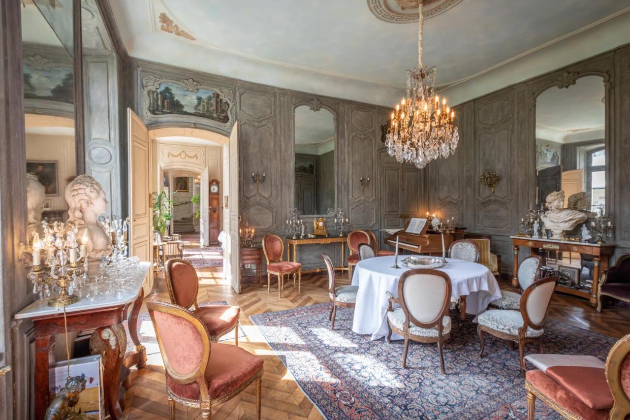 Bed & Breakfast L'hotel De Panette, Un Exceptionnel Chateau En Coeur De Bourges