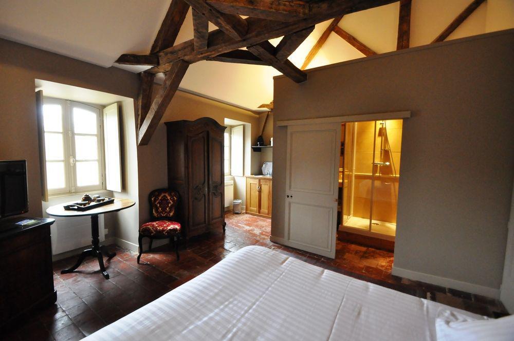 Bed & Breakfast L'hotel De Panette, Un Exceptionnel Chateau En Coeur De Bourges