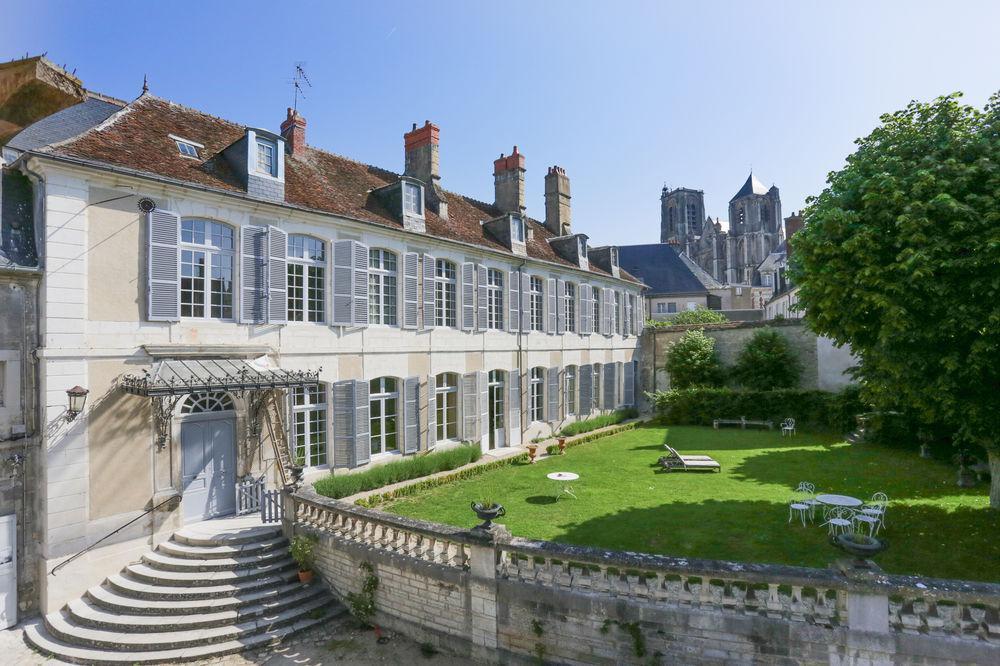 Bed & Breakfast L'Hotel De Panette, Un Exceptionnel Chateau En Coeur De Ville