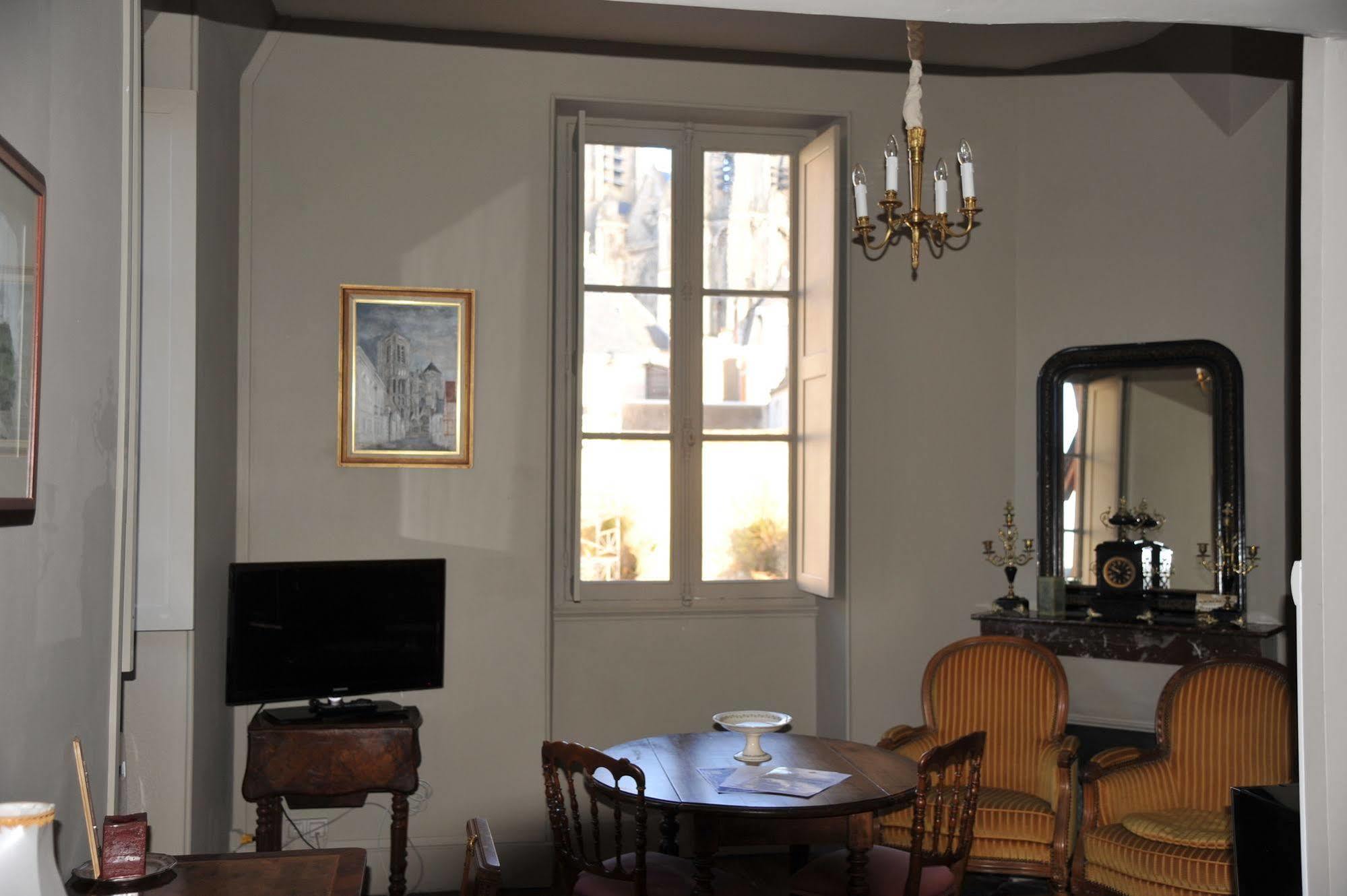 L'hotel De Panette, Un Exceptionnel Chateau En Coeur De Bed & Breakfast 4*